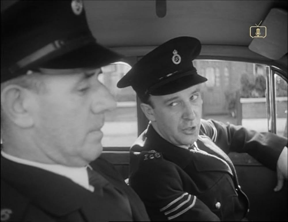 無言の目撃者の画像