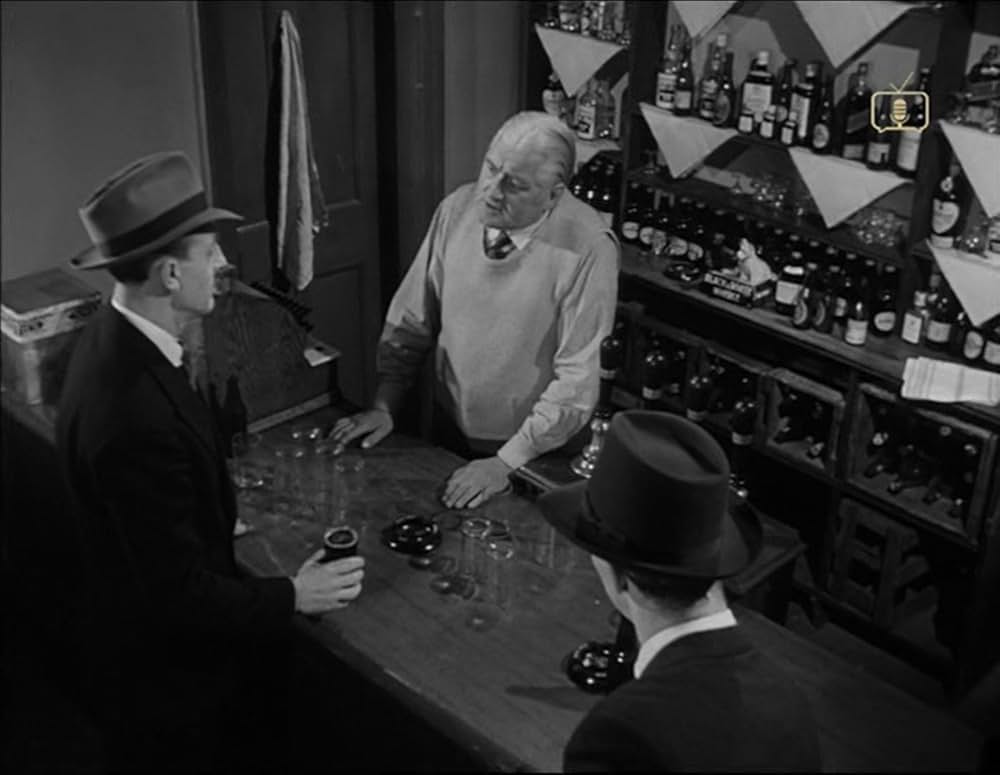 無言の目撃者の画像