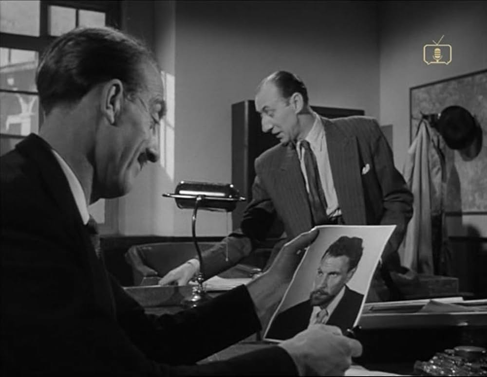 無言の目撃者の画像