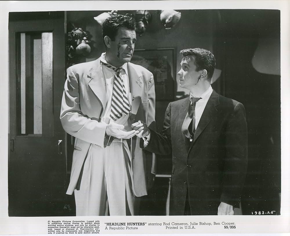 特ダネを追えの画像