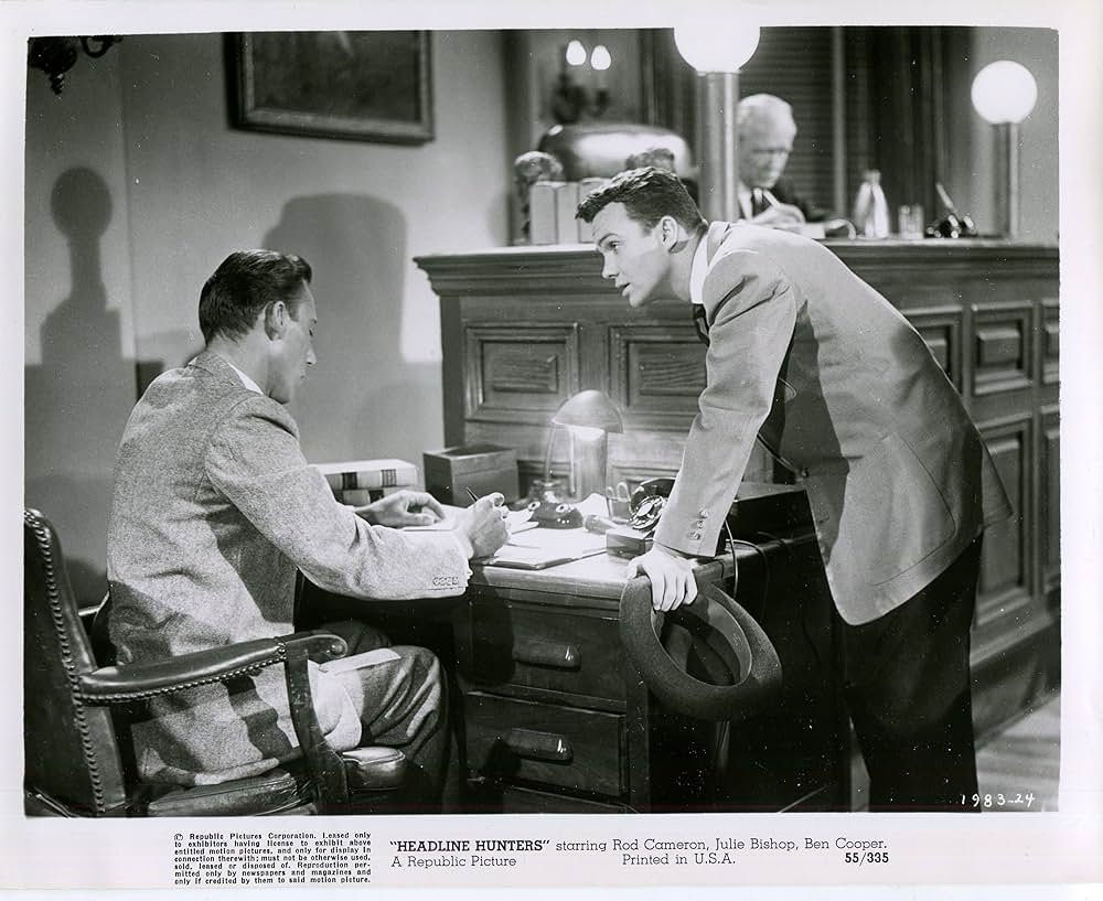 特ダネを追えの画像