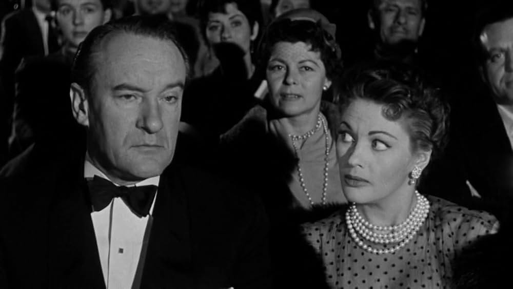 Death of a Scoundrel（原題）の画像