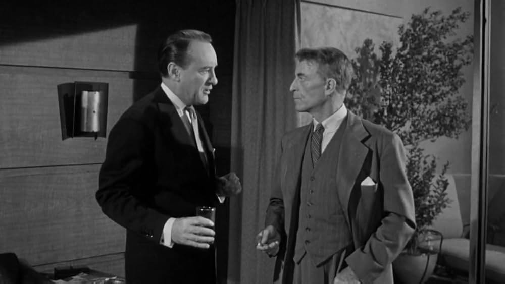 Death of a Scoundrel（原題）の画像