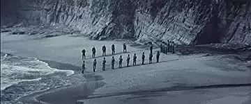 軍旗はためく下にの画像