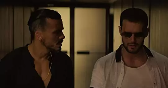 リベンジ・アイランドの画像