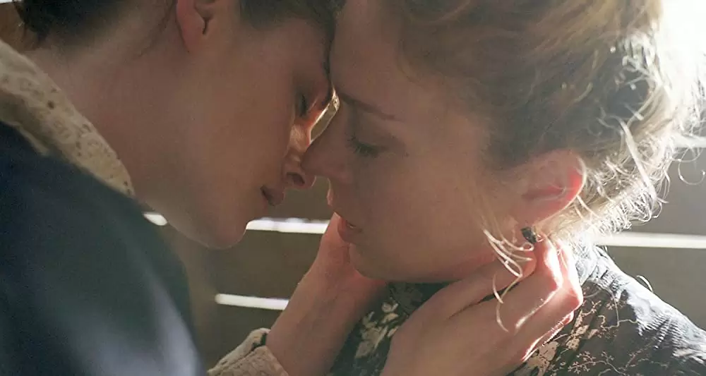 「モンスターズ 悪魔の復讐」クロエ・セビニー & クリステン・スチュワートの画像