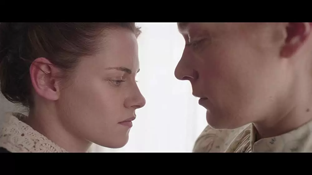 「モンスターズ 悪魔の復讐」クロエ・セビニー & クリステン・スチュワートの画像