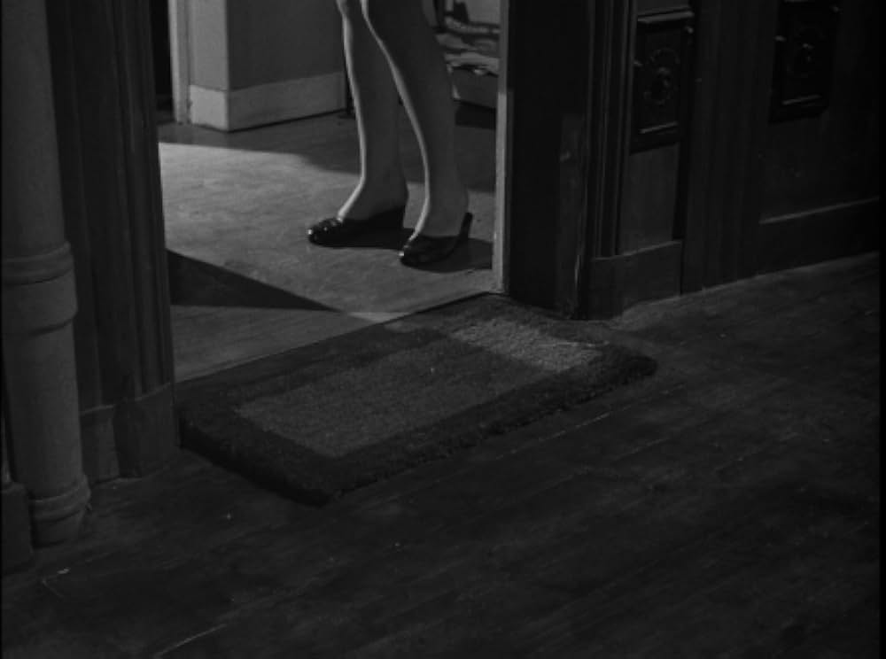 赤い灯をつけるなの画像