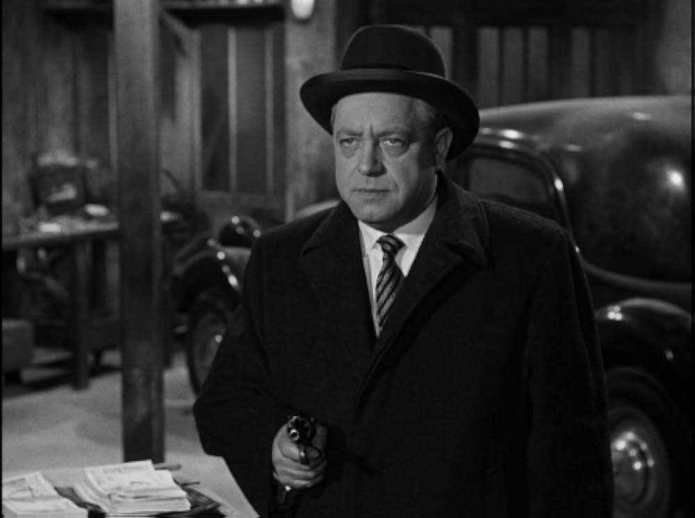 赤い灯をつけるなの画像