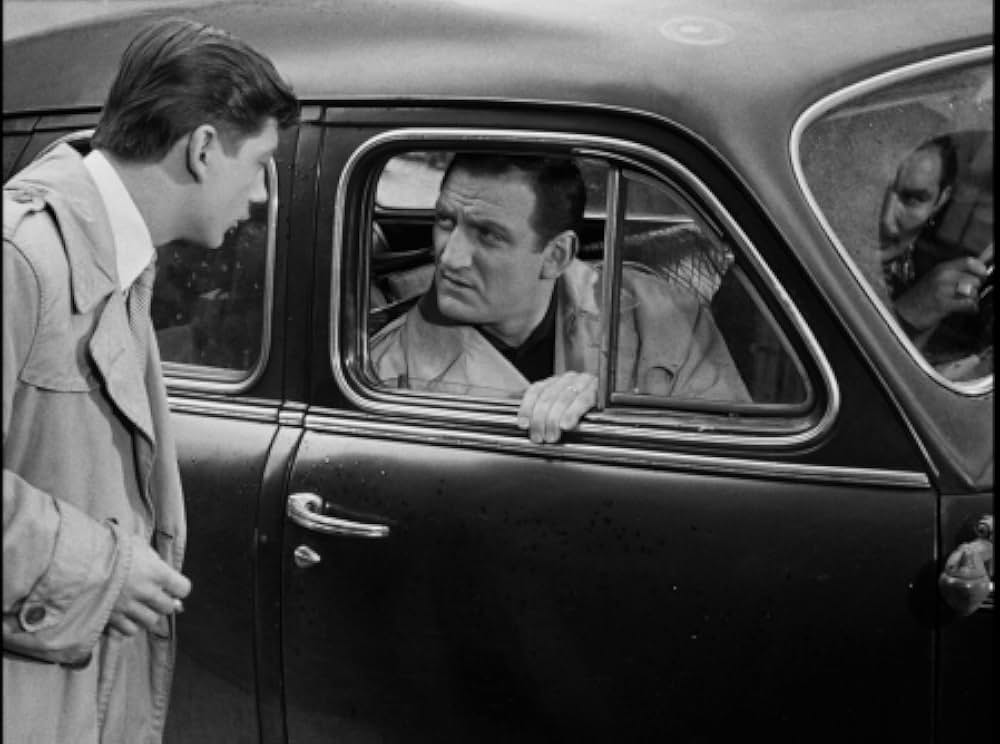 赤い灯をつけるなの画像