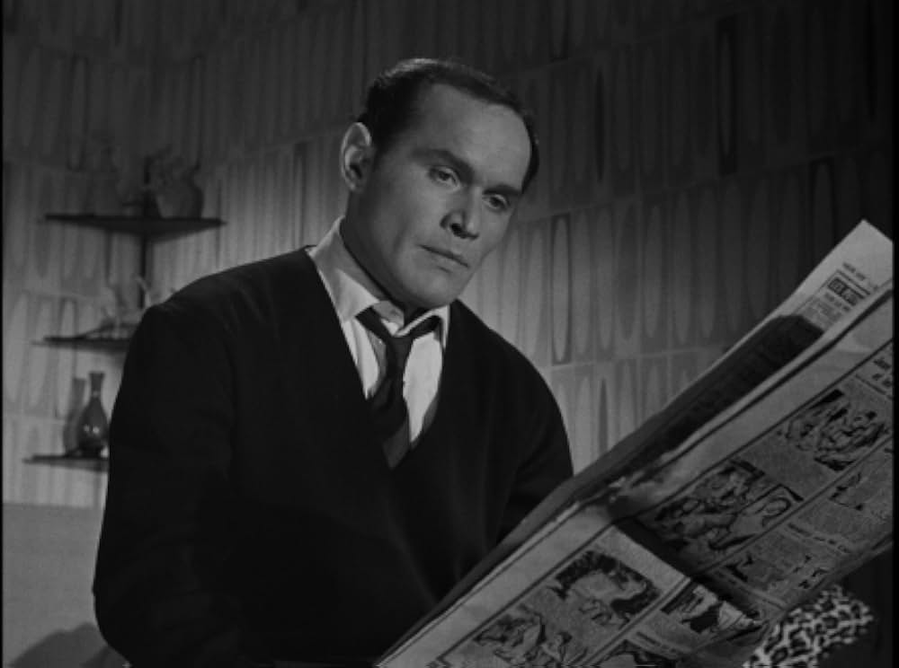 赤い灯をつけるなの画像