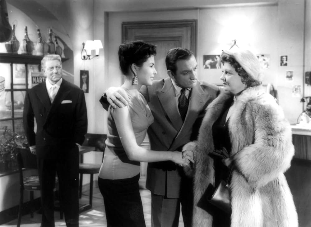 赤い灯をつけるなの画像