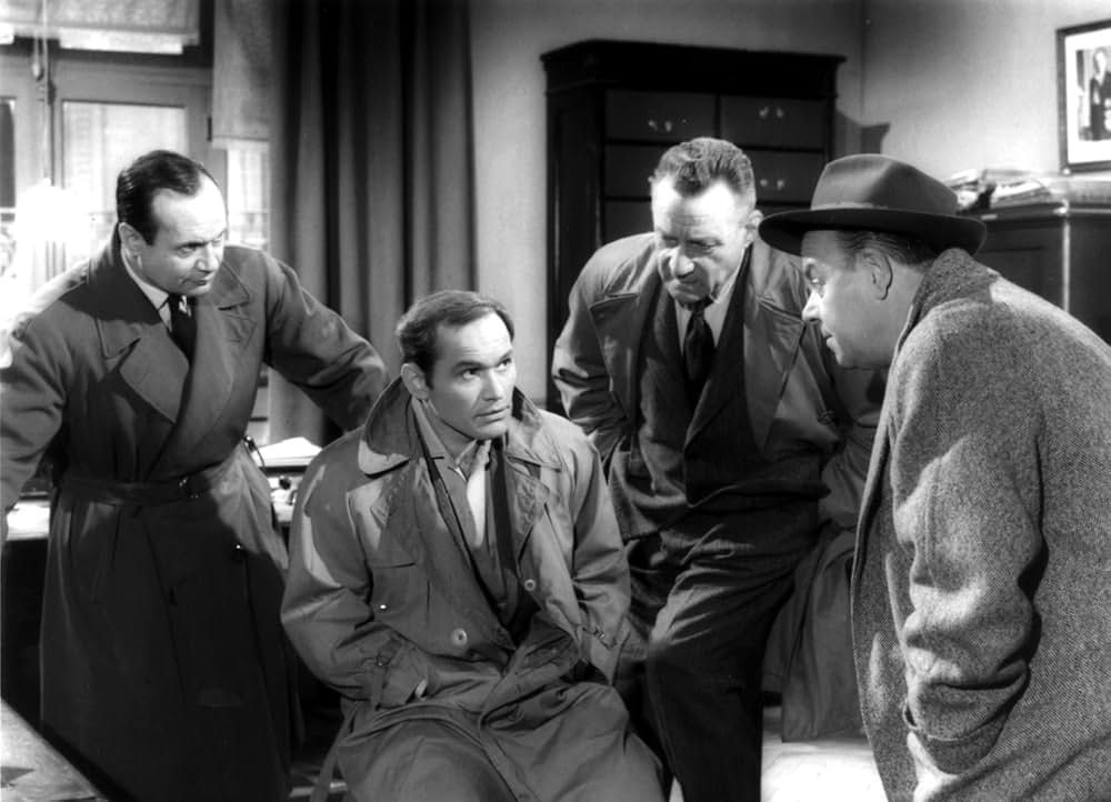 赤い灯をつけるなの画像