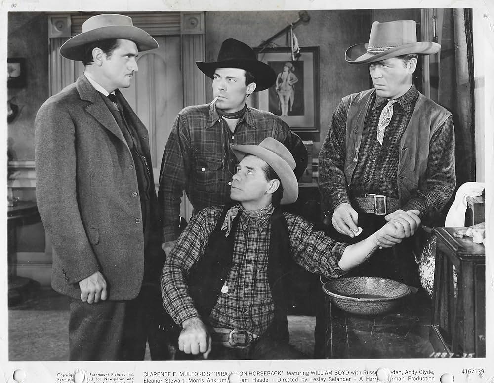 ワシと金鉱の画像