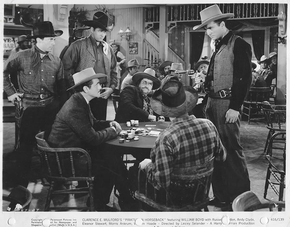 ワシと金鉱の画像