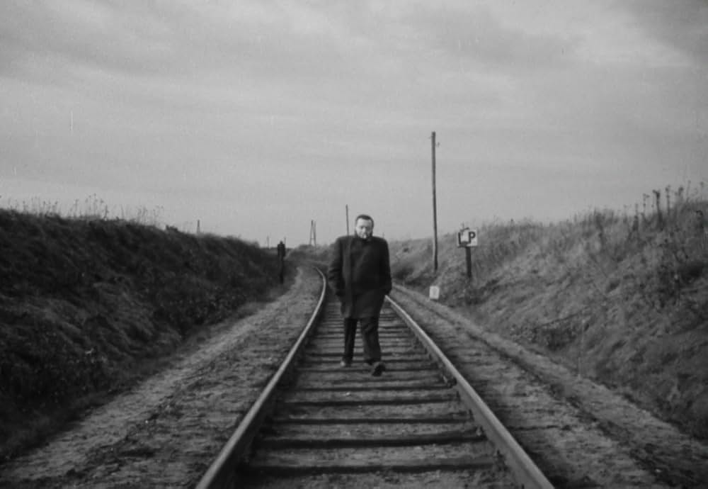 追い詰められた男の画像