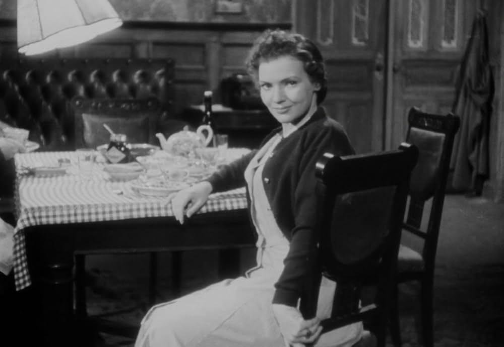 追い詰められた男の画像