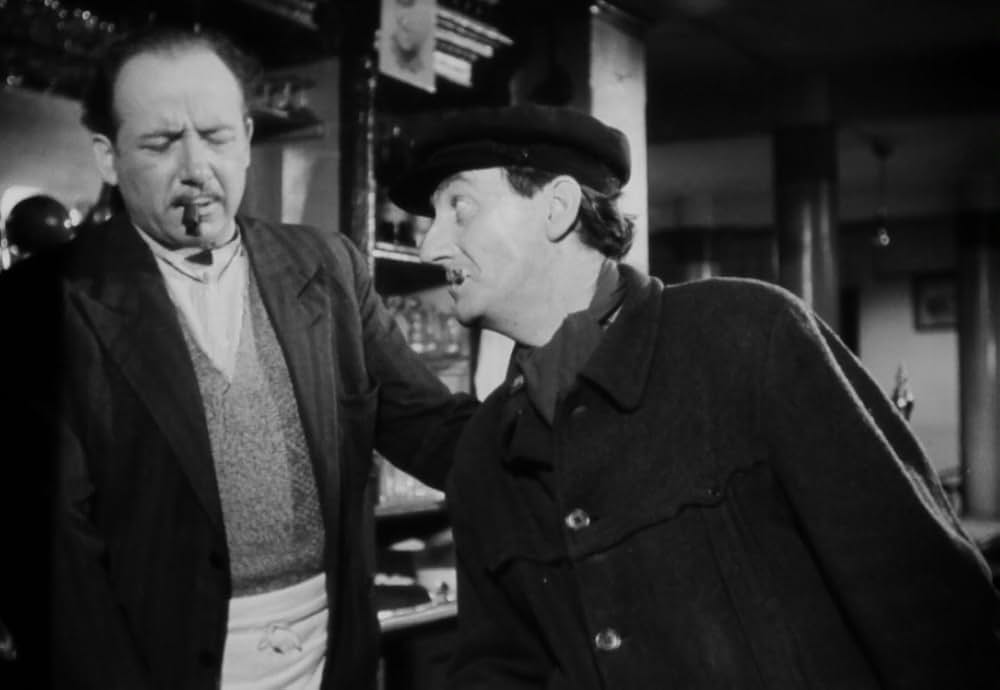 追い詰められた男の画像