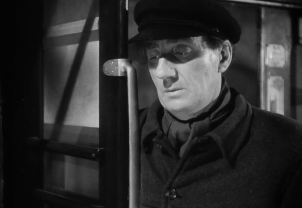 追い詰められた男の画像