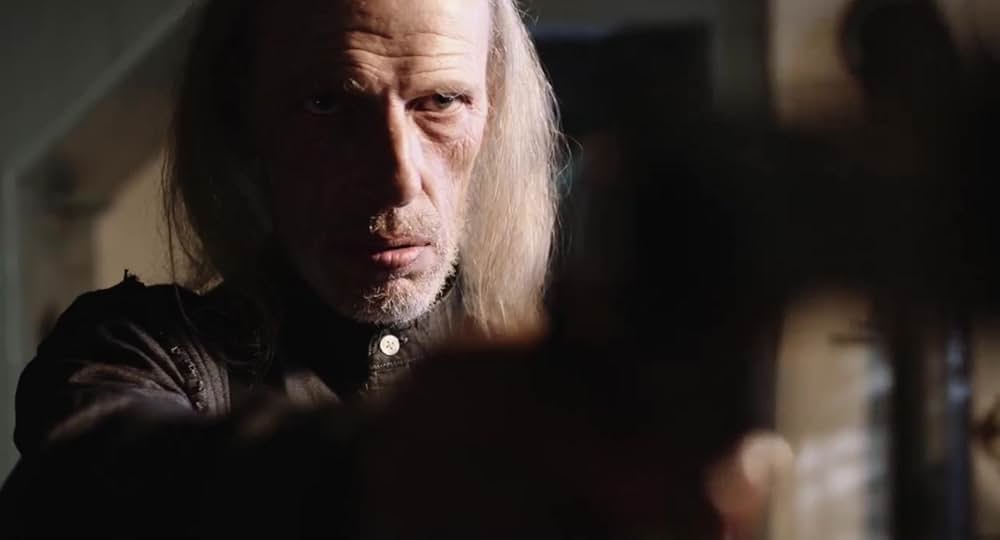 シー・カムズ・ブラッドリーの画像