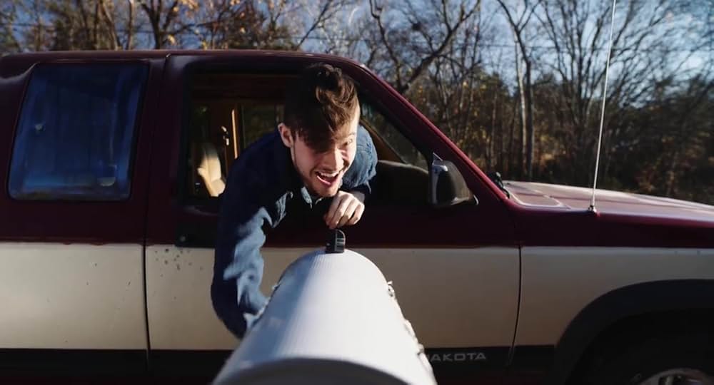 シー・カムズ・ブラッドリーの画像