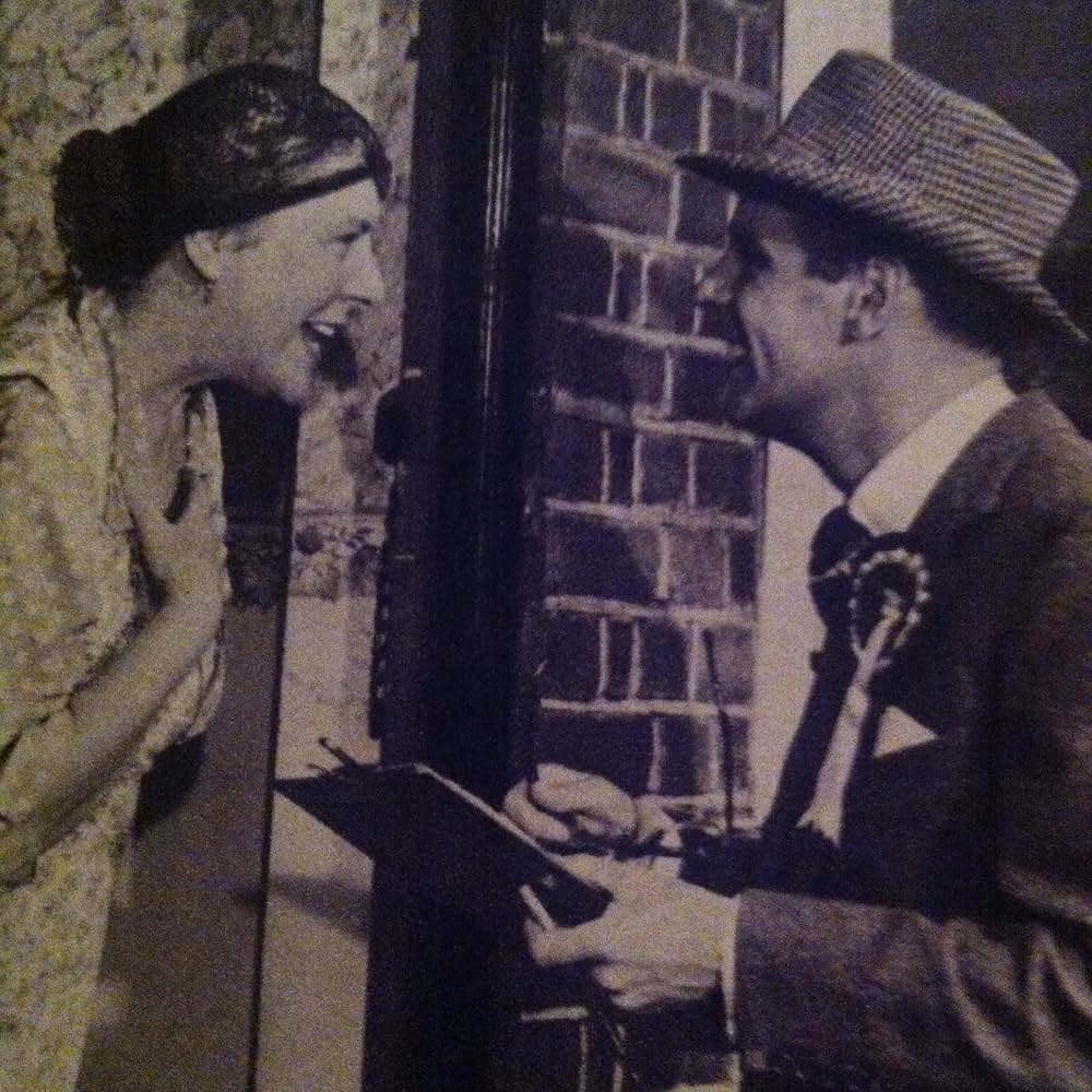 Left Right and Centre（原題）の画像