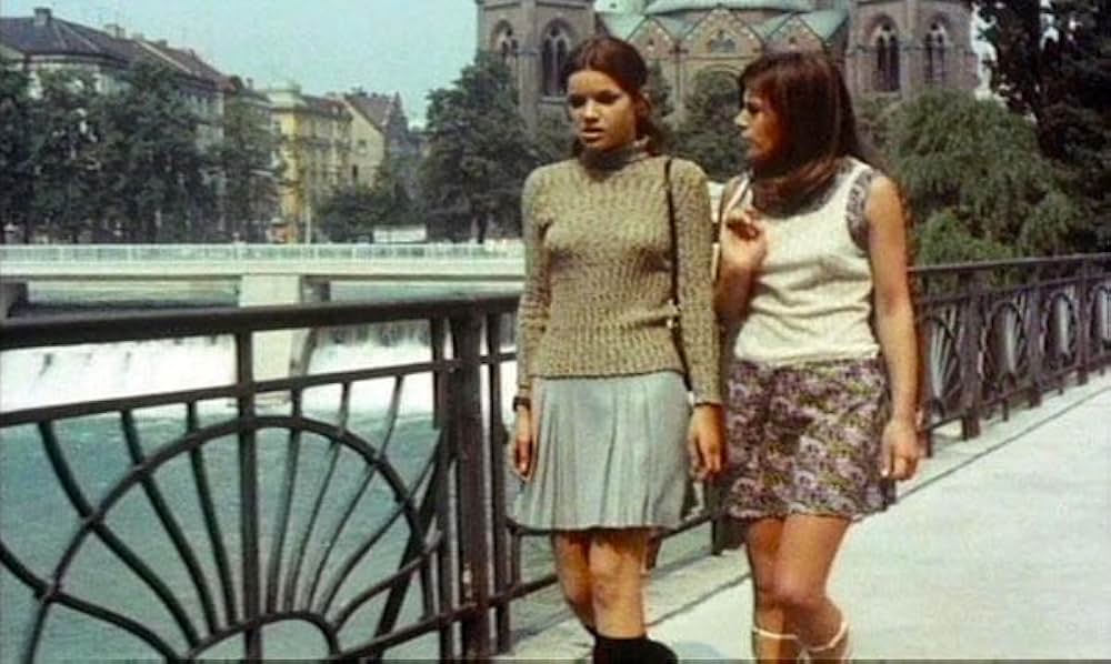 女子学生（秘）レポートの画像