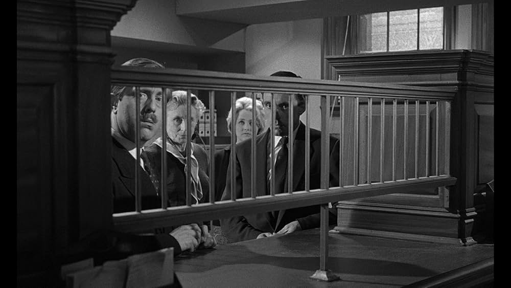 Cash on Demand（原題）の画像