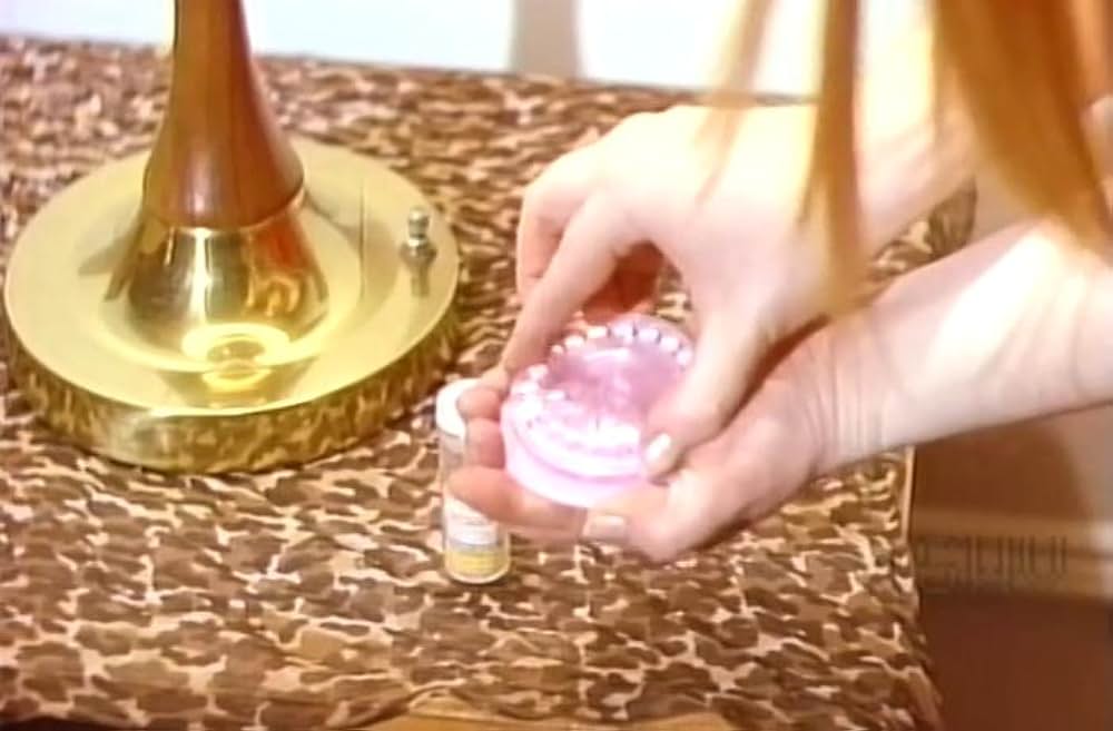 The Girl the Body and the Pill（原題）の画像