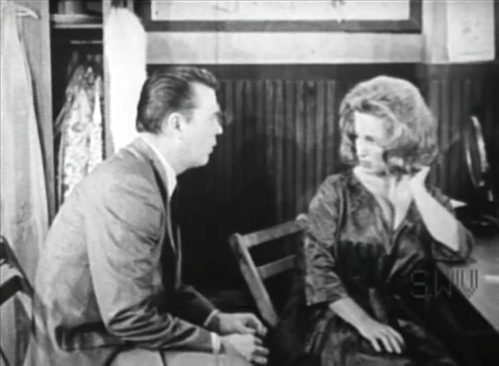 Bell, Bare and Beautiful（原題）の画像