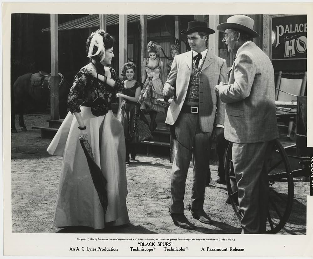 黒い拍車の画像