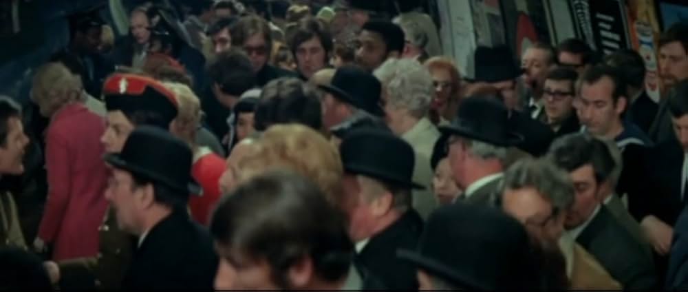 マロニエの別れ道の画像