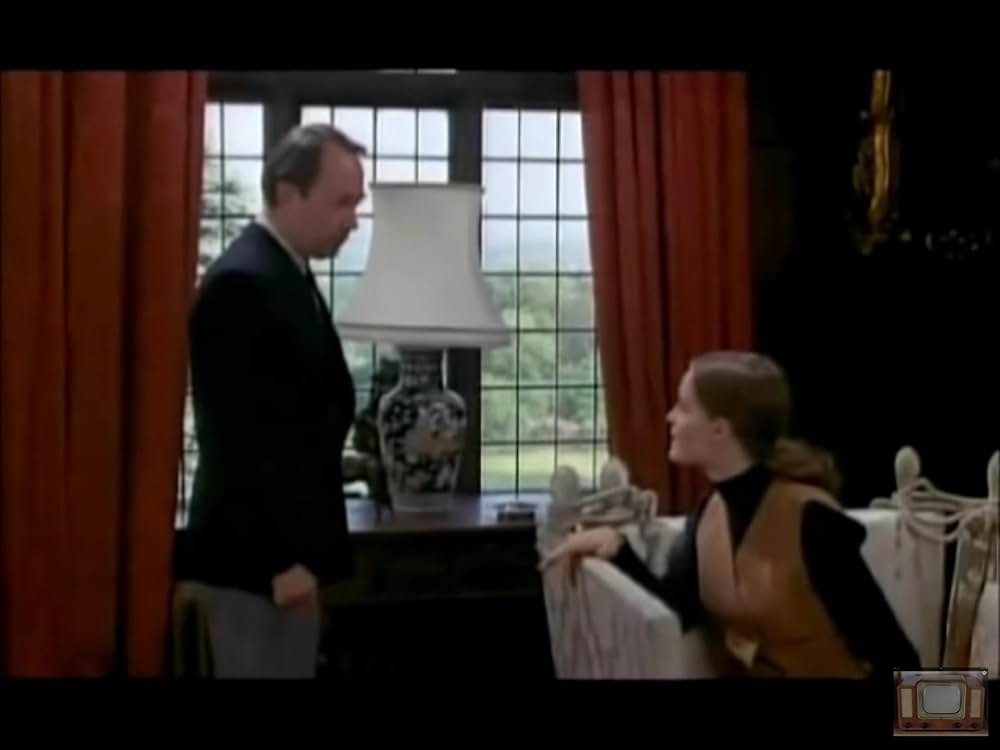 夜明けの舗道の画像