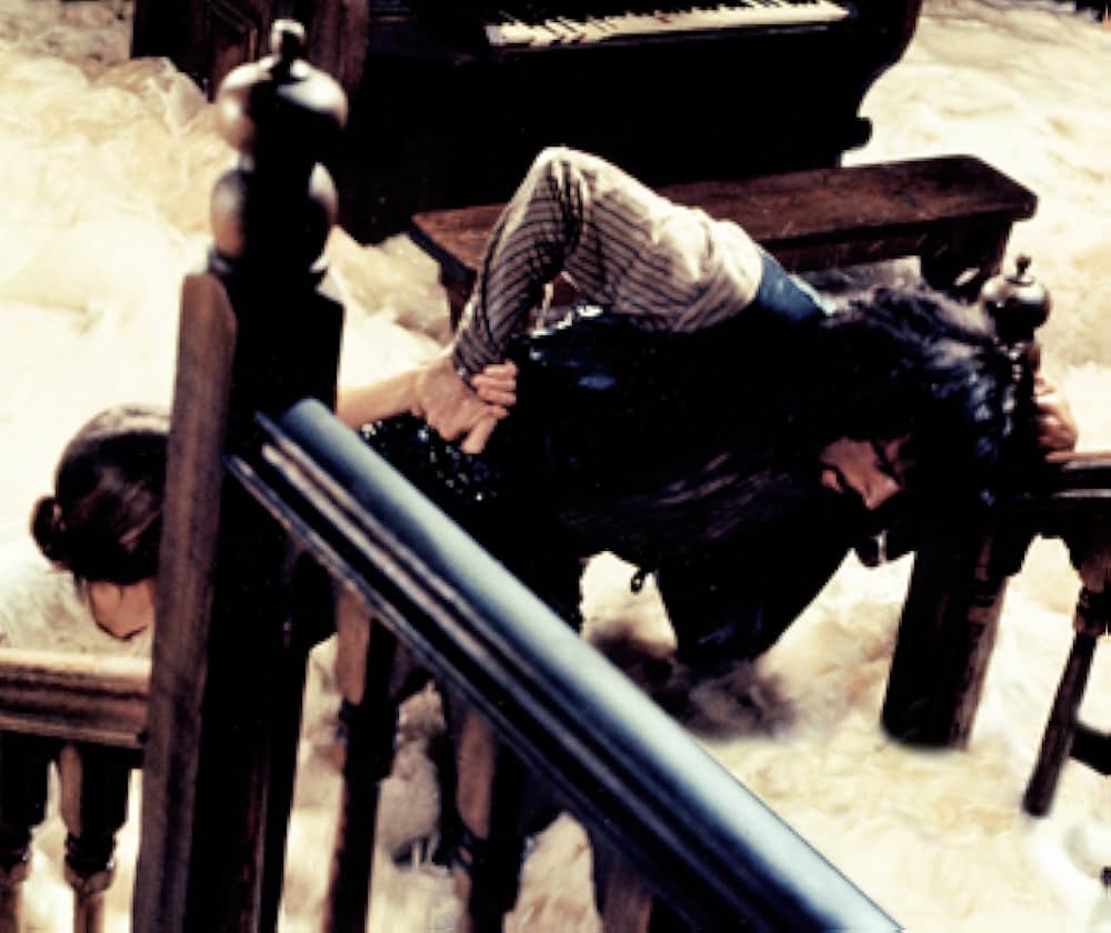 The Virgin and the Gypsy（原題）の画像