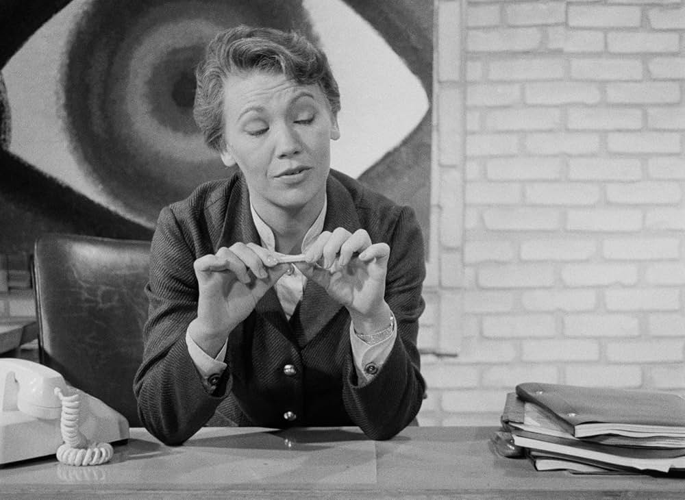 Career Bed（原題）の写真