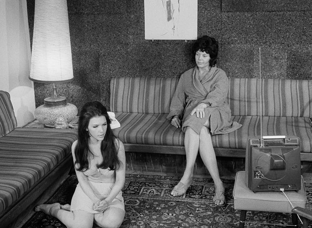 Career Bed（原題）の画像