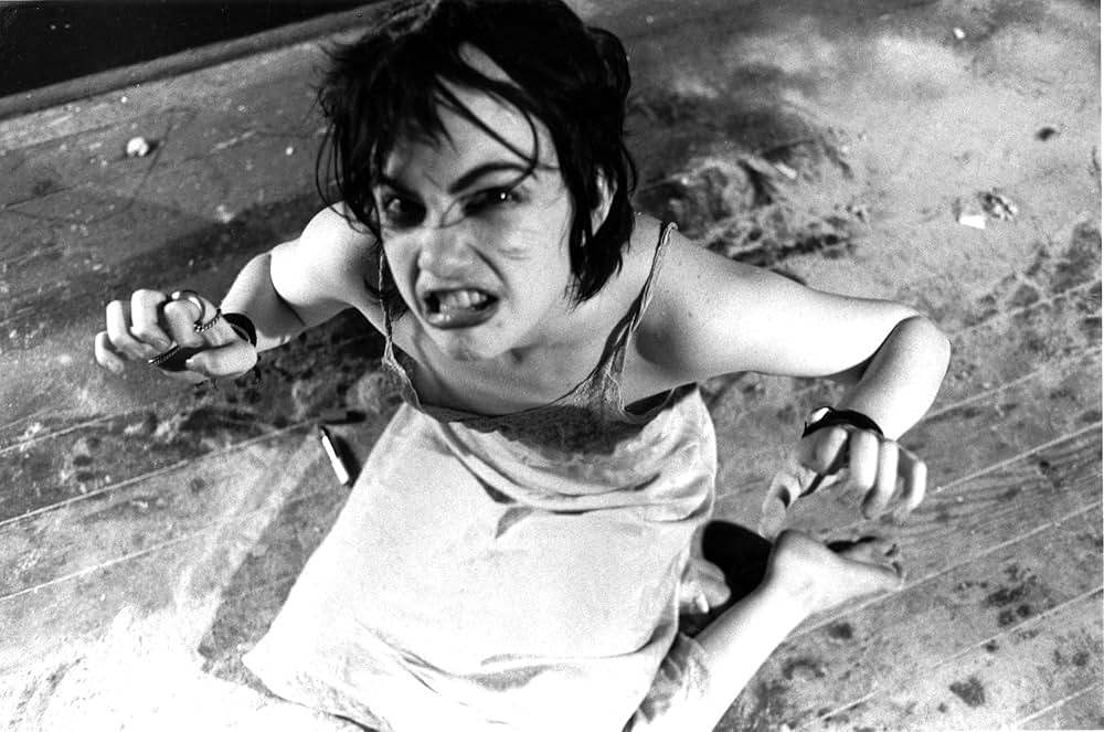 サブミット・トゥ・ミーの写真