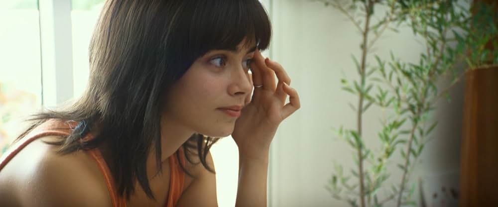 水に浮かんでの画像