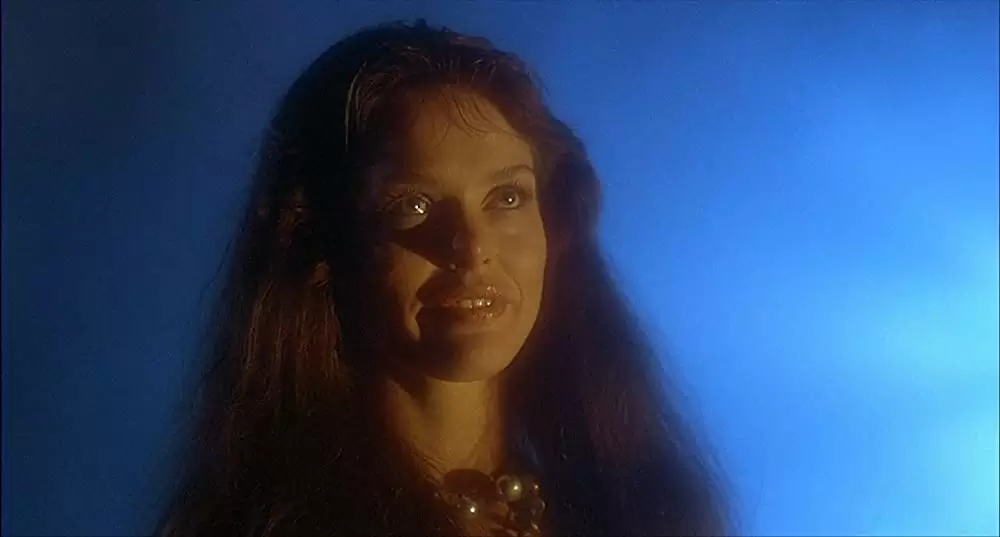 「ハウリング」Elisabeth Brooksの画像