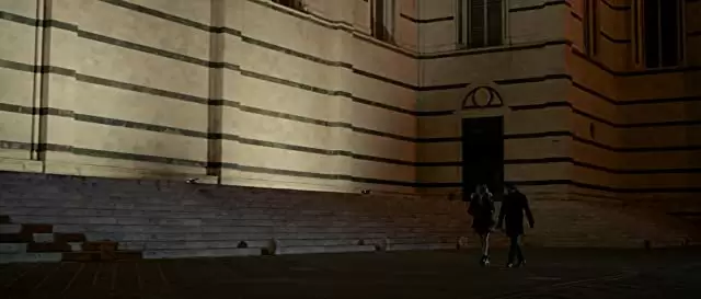 「天使が消えた街」ダニエル・ブリュール & カーラ・デルビーニュの画像