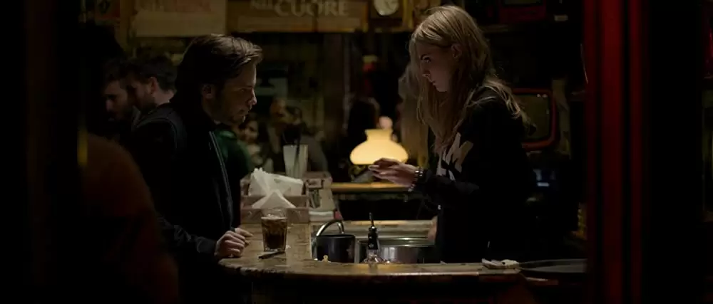 「天使が消えた街」ダニエル・ブリュール & カーラ・デルビーニュの画像