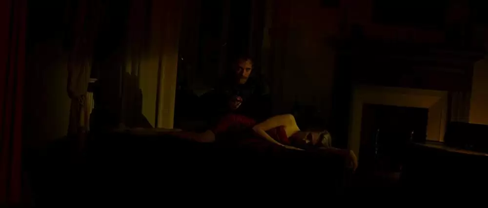 「天使が消えた街」バレリオ・マスタンドレア & カーラ・デルビーニュの画像