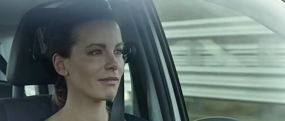 「天使が消えた街」ケイト・ベッキンセールの画像