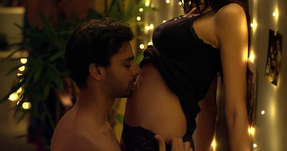 木曜日に抱かれる人妻の画像