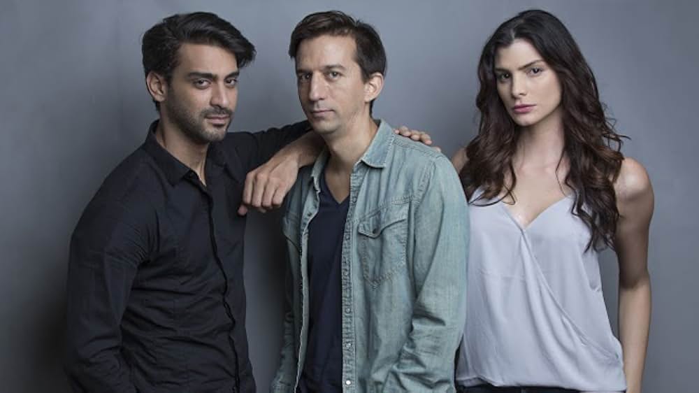 木曜日に抱かれる人妻の画像