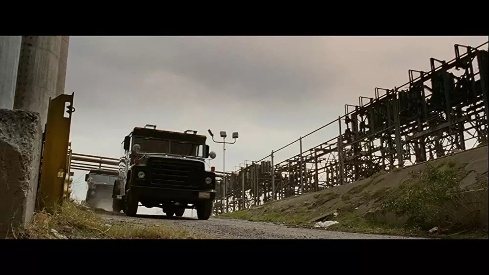 アーマード 武装地帯の画像