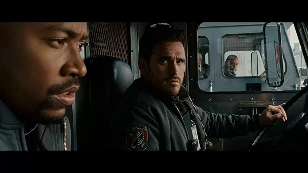 「アーマード 武装地帯」マット・ディロン & ジャン・レノ & コロンバス・ショートの画像