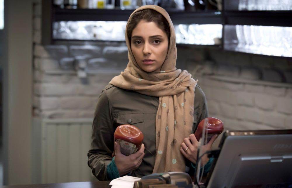 アーザルの画像