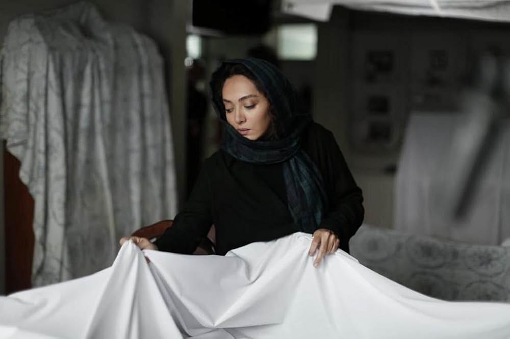 アーザルの画像