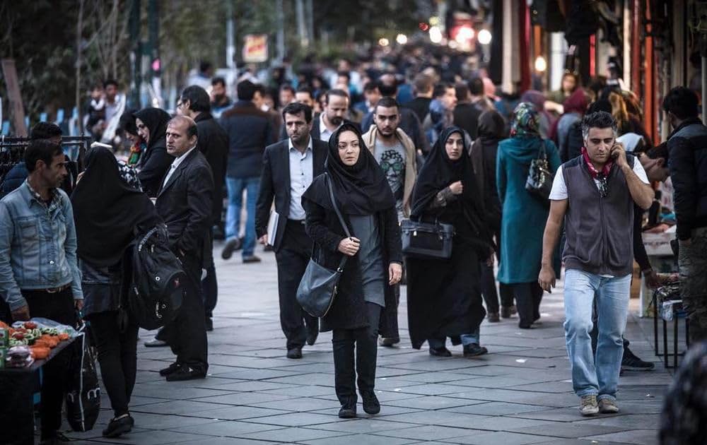 アーザルの画像